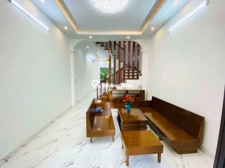 P/Lô oto nội thất V.I.P ở ngay gần Quang Trung, Hà Đông, dt 45mX4T, mt 4M, gần 9TỶ